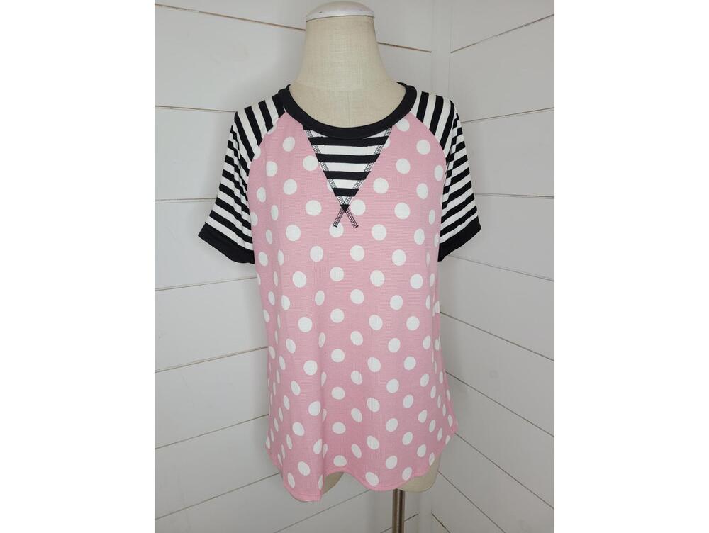 NWT Perfect Peach Medium Pink black & white tee shirt